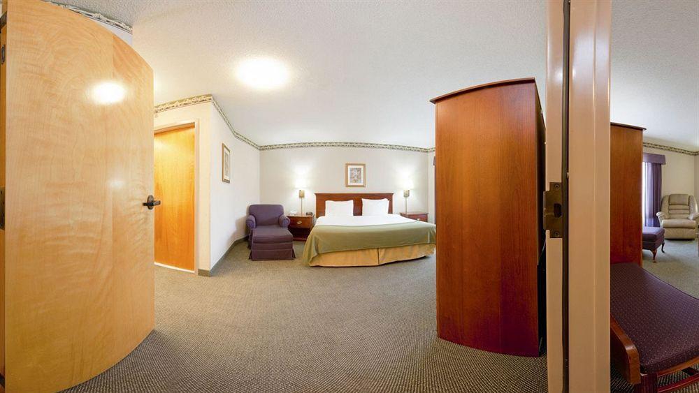 Round Hill Inn Orange المظهر الخارجي الصورة